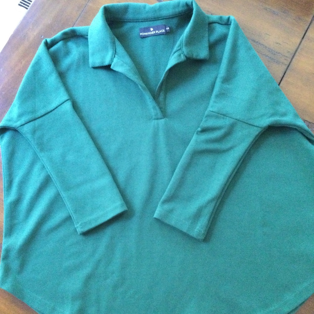 Pomander Place Tuckernuck top. Green. Size XS/S. New. No tags.